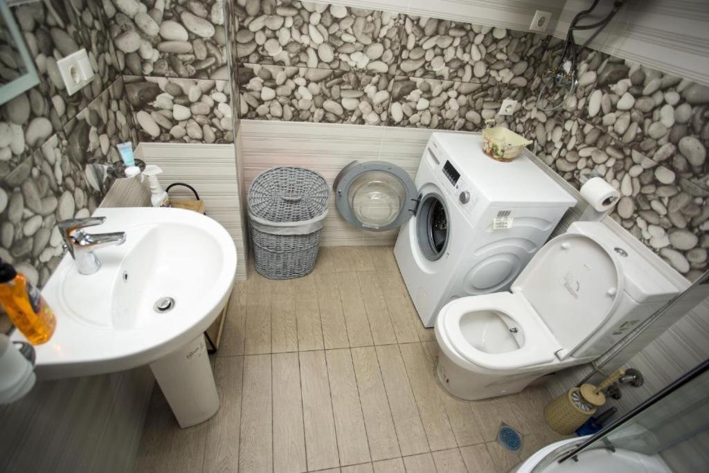 Apartment On Sherif Khimshiashvili Street 15B Batumi Ngoại thất bức ảnh