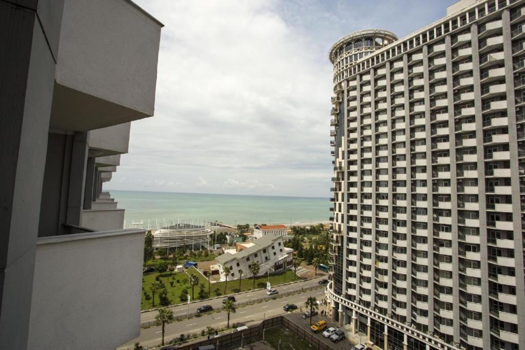Apartment On Sherif Khimshiashvili Street 15B Batumi Ngoại thất bức ảnh