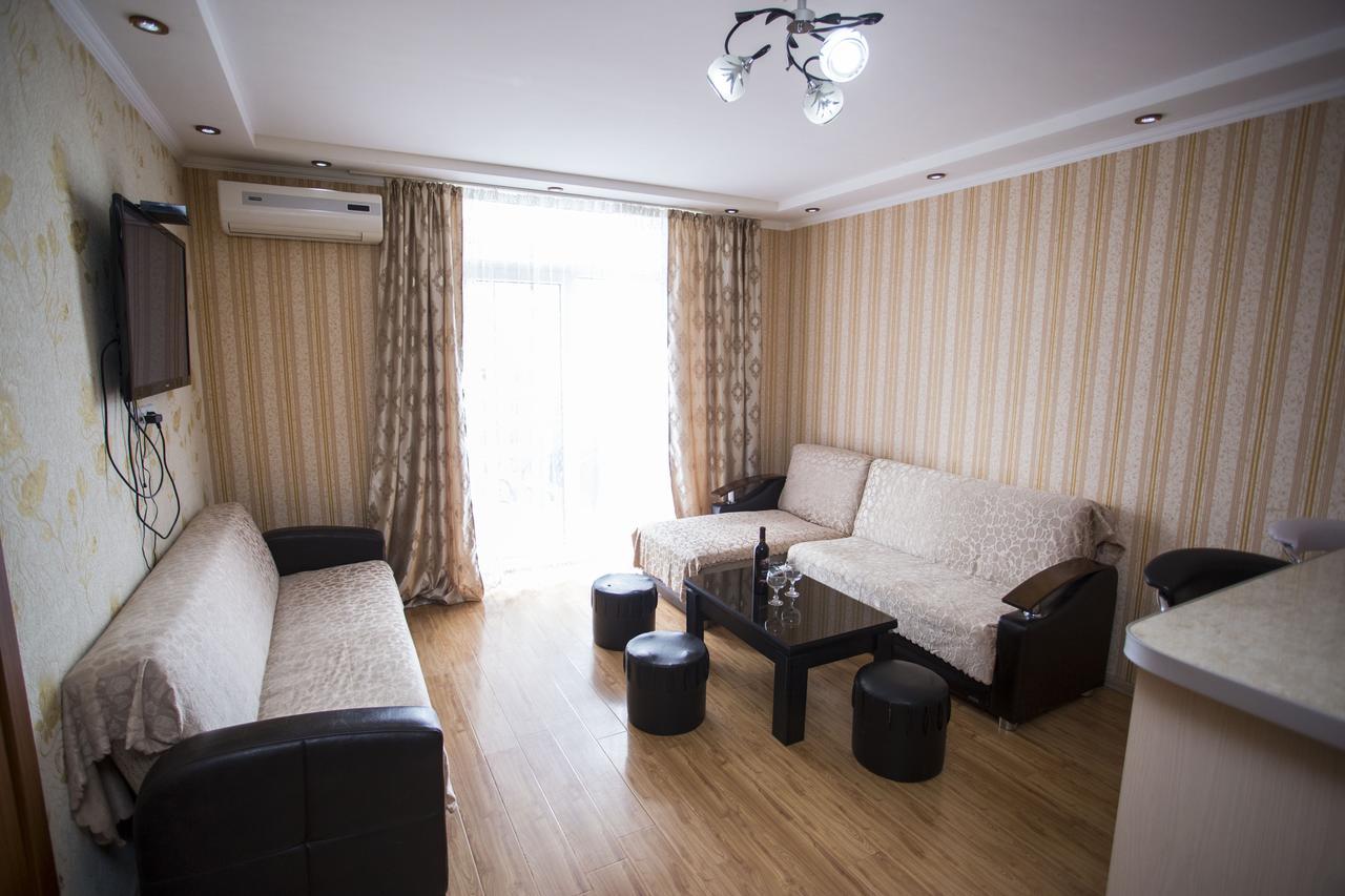 Apartment On Sherif Khimshiashvili Street 15B Batumi Ngoại thất bức ảnh