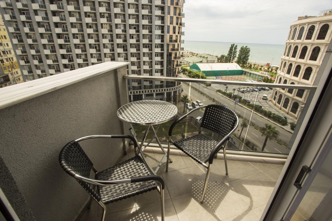 Apartment On Sherif Khimshiashvili Street 15B Batumi Ngoại thất bức ảnh
