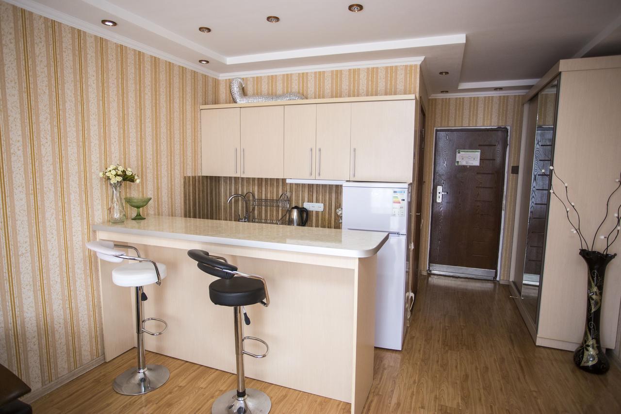 Apartment On Sherif Khimshiashvili Street 15B Batumi Ngoại thất bức ảnh