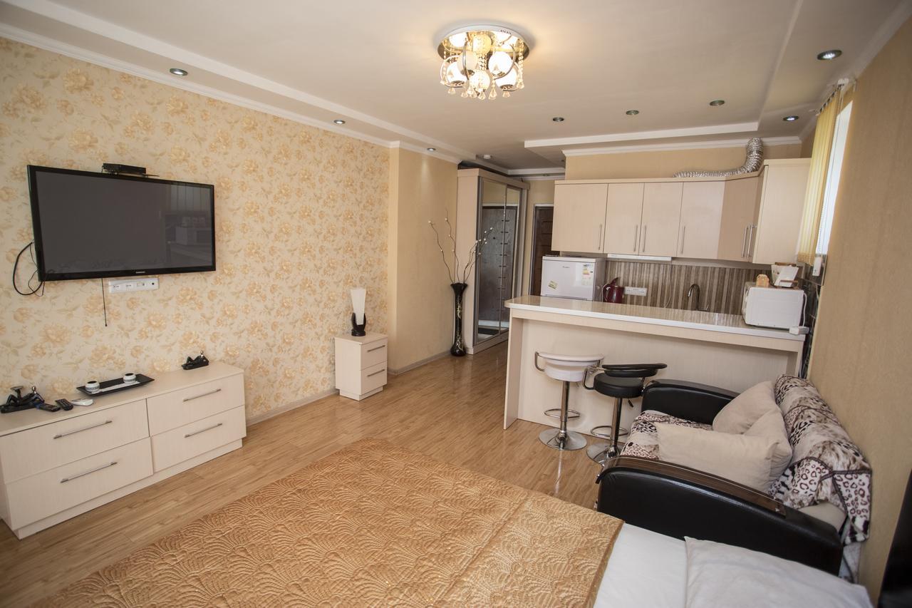 Apartment On Sherif Khimshiashvili Street 15B Batumi Ngoại thất bức ảnh